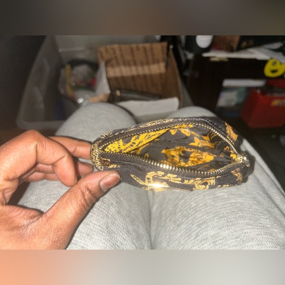 Versace perfum bag - Picture 4 of 5